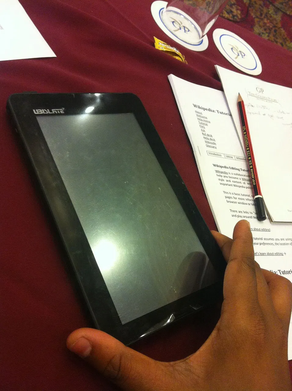 Pros and Cons of Touchscreen Laptops Under $500